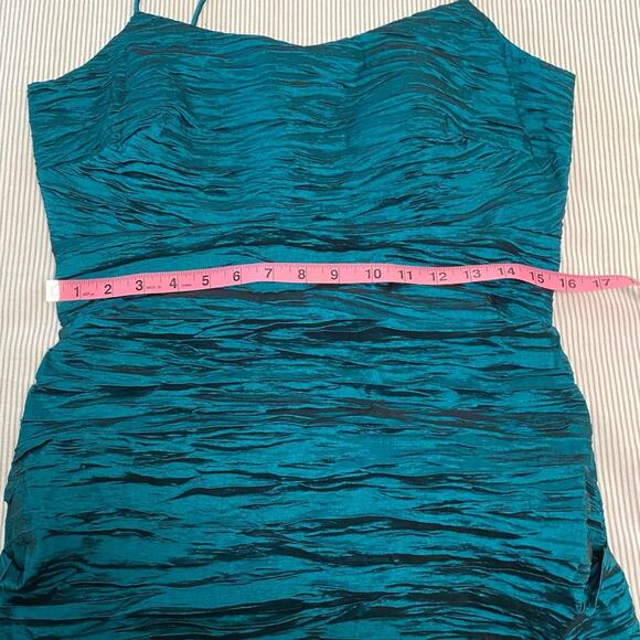 NWT Alex Evening Fitted Satin Ruched Crinkle Mini Dress size 12 - Picture 6 of 12